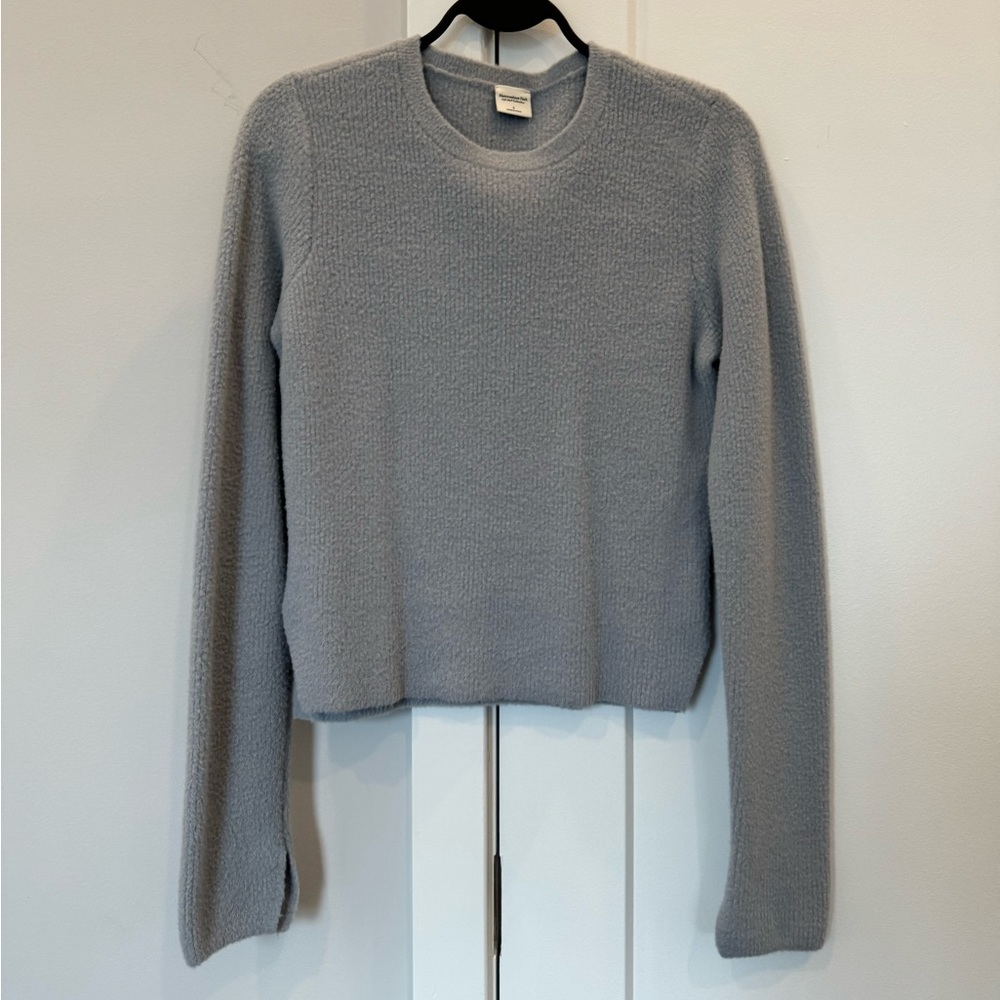 Abercrombie & Fitch crewneck sweater
